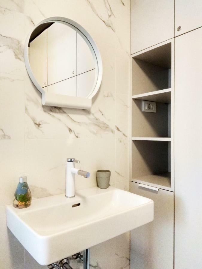Poet'S Street Apartment Загреб Екстериор снимка