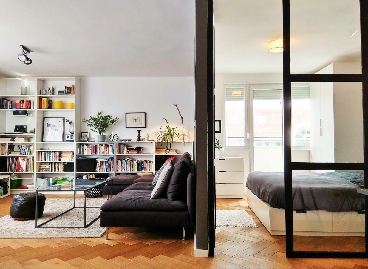 Poet'S Street Apartment Загреб Екстериор снимка